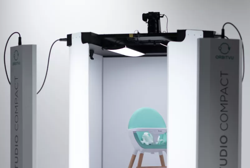 Egentillverkade LED-lampor i Alphastudio Compact