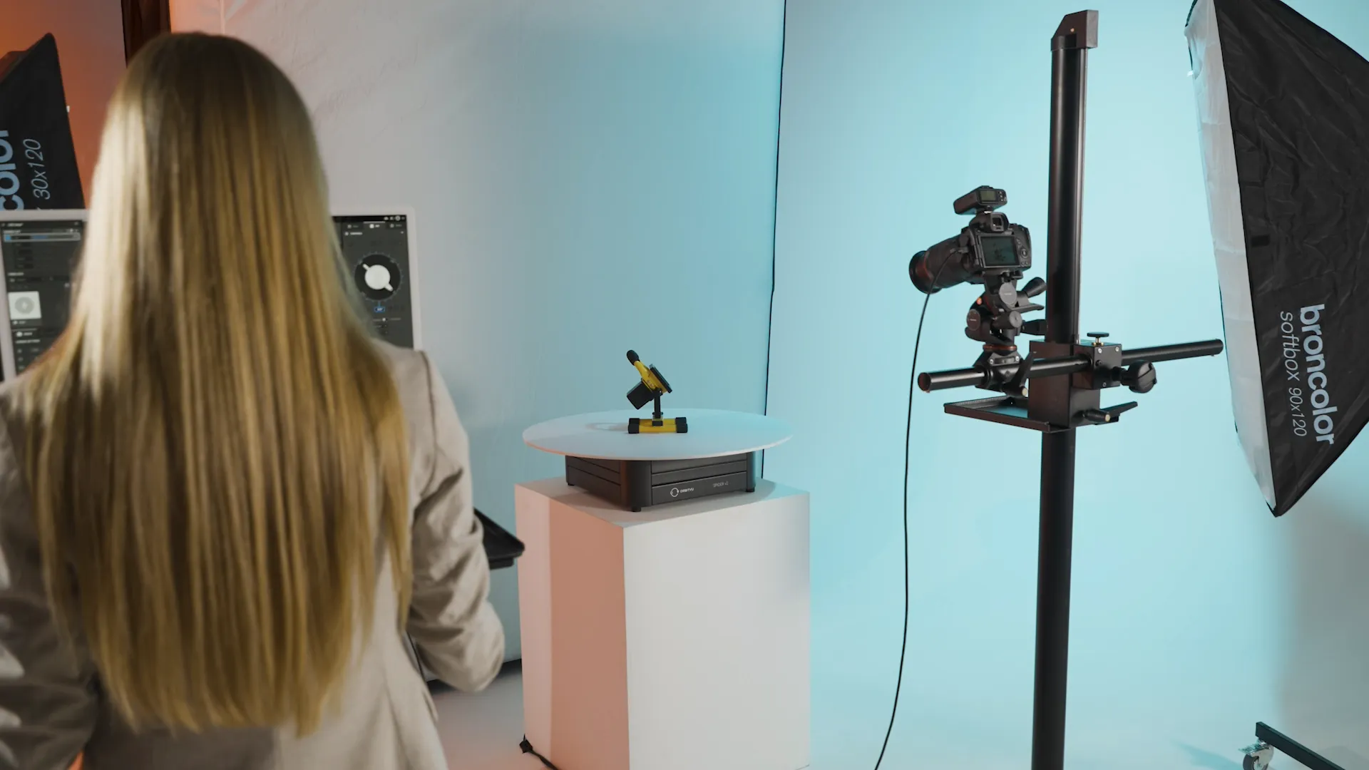 Video om arbetsflödet med Orbitvu 360 Turntables