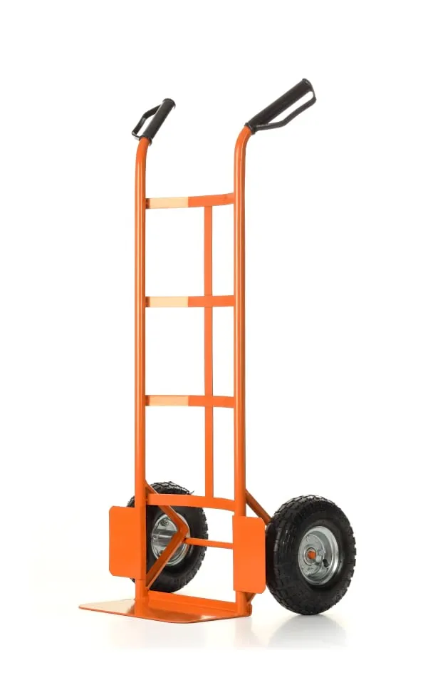 Packshot av orange resväska